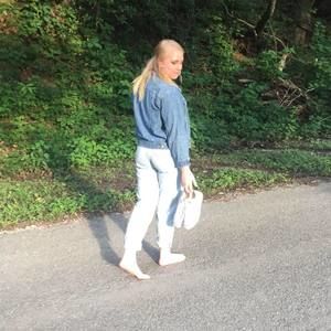 Meet your Posher, Reagan